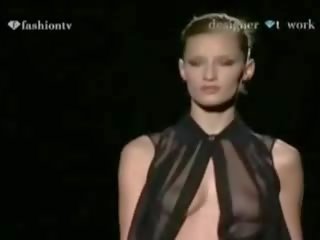 Oops - pakaian dalaman runway menunjukkan - melihat melalui dan bogel - pada tv - kompilasi