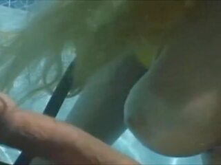 자 급식 수중 호흡 장치 교훈 시작 에 아내 부정 행위, 무료 트리플 엑스 비디오 29 | xhamster