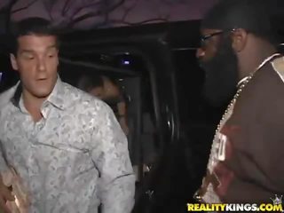 דוּ dazzling שוקולד שיער נקבות יש לי דפק ב vip cabin