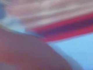 Σφηνάκι χύσι επί αυτήν βυζιά